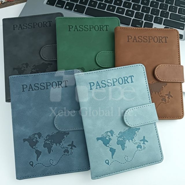 水蓝色地图护照夹