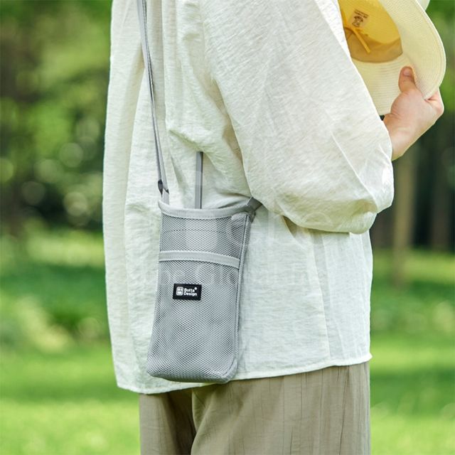 蓝色网格斜背手摇杯提袋定制