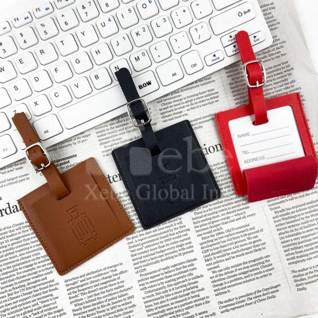 紫色方形皮革行李牌