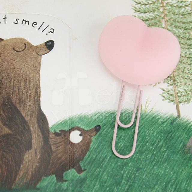 爱心立体回形针